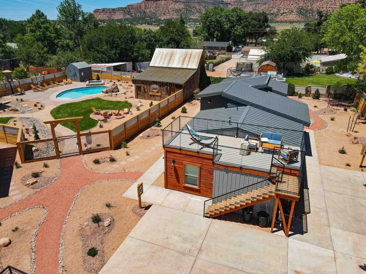 Timber & Tin G 2Bed 2Bath W Pool & Rooftop Deck كاناب المظهر الخارجي الصورة
